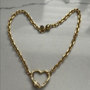 Gold white Heart Chain Necklace
Magnetic clasp